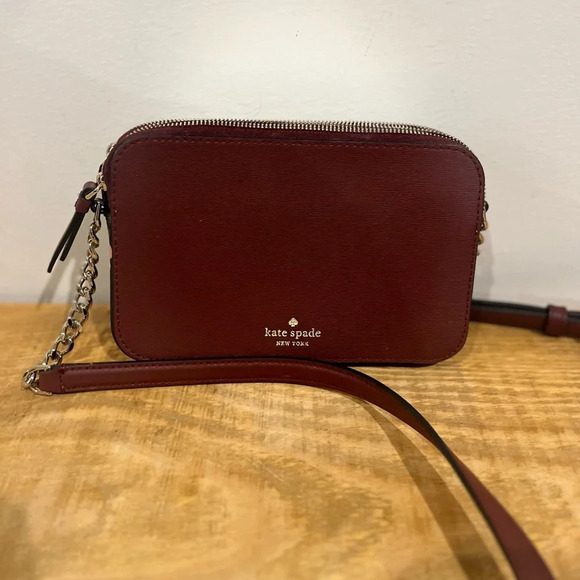 Kate spade ♠️ NWOT Floral pink and maroon Pup Double Zip 3 pocket Crossbody bag - Picture 6 of 11